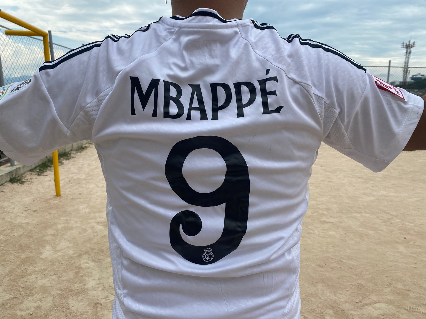 CAMISETA DEL REAL MADRID MBAPPÉ