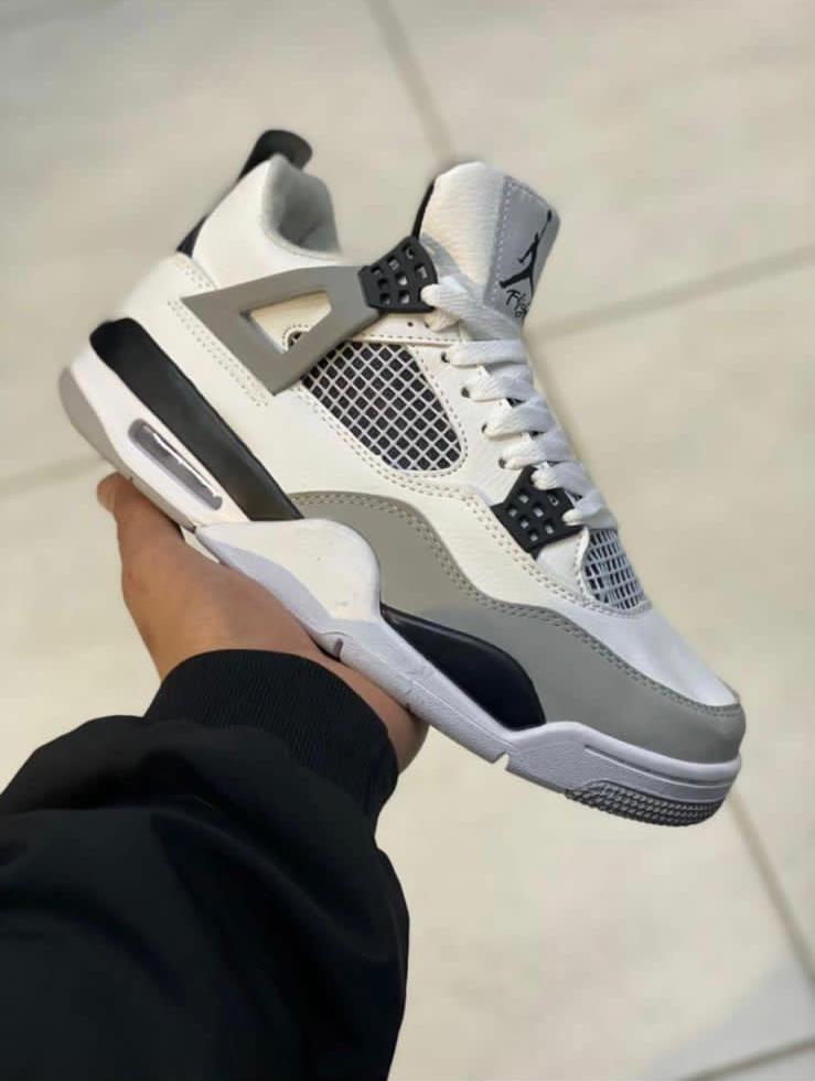 JORDAN RETRO 4 IMPORTADAS