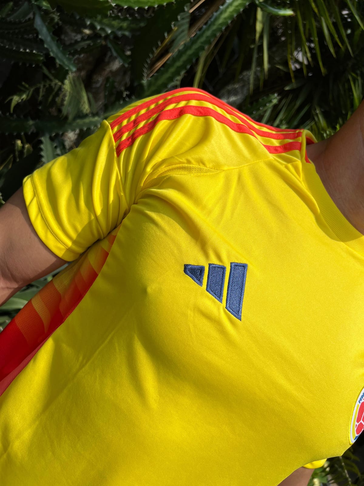 CAMISETA ™  AMARILLA SELECCIÓN COLOMBIA